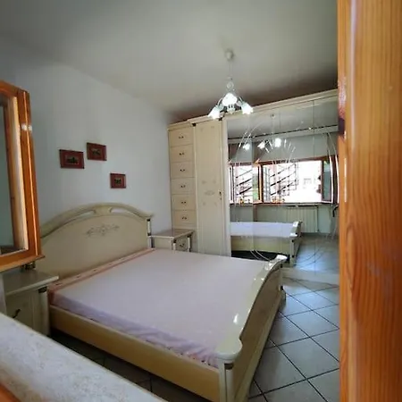 Holiday home Casa Con Giardino E Barbecue *